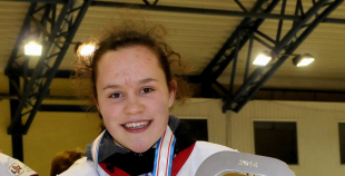 Latvijas hokejistes noslēdz pasaules čempionātu ar uzvaru