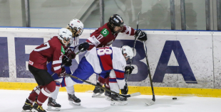 FOTO: Latvijas U-16 izlase pirmajā mačā ar 5:3 uzvar Norvēģiju 