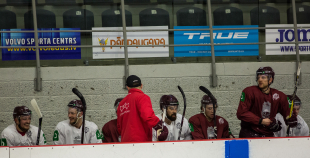 FOTO: Latvijas izlases treniņš "Volvo ledus hallē" (09.04.)