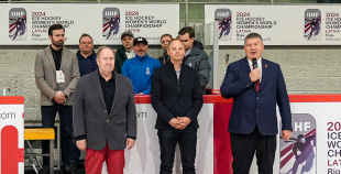 Latvijas sieviešu izlase Pasaules čempionāta atklāšanas mačā piekāpjas Slovākijai