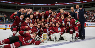 FOTO: Latvija U-18 izcīna zelta medaļas 