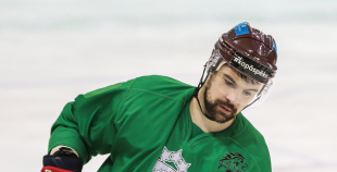 Piektdienas treniņā izlases rindas papildina vairāki līderi