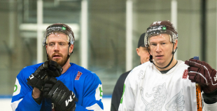 FOTO: Latvijas hokeja izlase gatavojas Pekinas olimpiskajām spēlēm