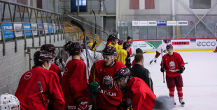 FOTO: Latvijas U-20 hokeja izlases treniņš (02.12)