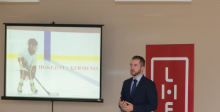 FOTO: Vecāku asambleja Valmierā