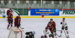 FOTO: Latvijas izlases treniņš "Volvo ledus hallē" (09.04.)
