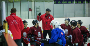 FOTO: Latvijas U-20 izlase uzsāk treniņnometni pirms pasaules čempionāta Francijā 