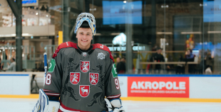 “Akropoles” ledus arēnā prezentētas Latvijas hokeja izlases jaunās formas