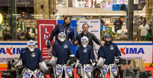 FOTO: Atklāta Latvijas jauno hokeja vārtsargu atbalsta programma