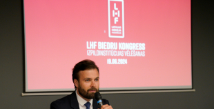 Aigars Kalvītis pārliecinoši ievēlēts par Latvijas Hokeja federācijas prezidentu