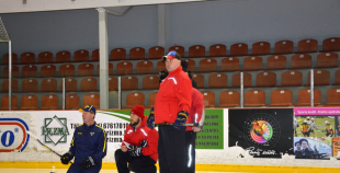 Aizvadīts vārtsargu trenera Petera Anderssona seminārs