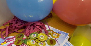 Jautrā gaisotnē aizvadīta Starptautiskā meiteņu hokeja diena