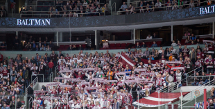 Latvijas hokeja izlase aizraujošā mačā piekāpjas Krievijas valstsvienībai 