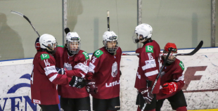 FOTO: Latvijas U-16 izlase pirmajā mačā ar 5:3 uzvar Norvēģiju 