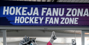 Lidostā “Rīga” atklāta IIHF Pasaules Čempionāta Hokejā informācijas un atpūtas zona faniem