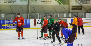 Latvijas izlases treniņš pirms došanās uz Franciju 