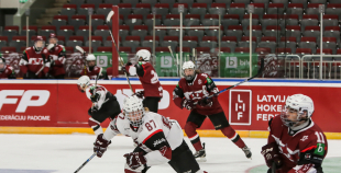 FOTO: U-18 izlases kandidātu savstarpējais mačs 