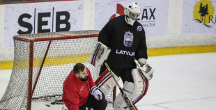 Latvijas hokeja izlase aizvada pirmo treniņu pirms gaidāmā turnīra Francijā