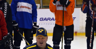 Aizvadīts vārtsargu trenera Petera Anderssona seminārs