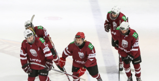 FOTO: Latvijas U-16 izlase pirmajā mačā ar 5:3 uzvar Norvēģiju 