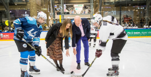 Vakar tika aizvadīta pirmā "Optibet" Baltijas sieviešu hokeja čempionāta spēle starp SHK "Laima" un "L&L Hope"