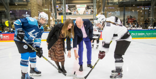 Vakar tika aizvadīta pirmā "Optibet" Baltijas sieviešu hokeja čempionāta spēle starp SHK "Laima" un "L&L Hope"