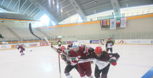 Latvijas sieviešu hokeja izlasei pārliecinoša uzvara pret Meksiku