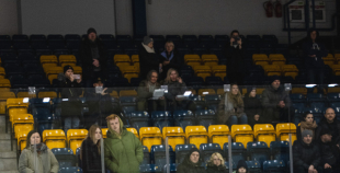 FOTO: U-9 sabraukums Ventspilī