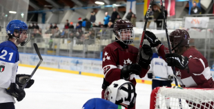 Latvijas izlase sagrauj Itāliju un iekļūst Jaunatnes olimpiādes pusfinālā