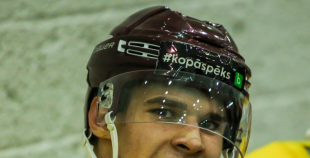 FOTO: U-20 izlases pirmdienas ledus treniņš "Volvo" ledus hallē 