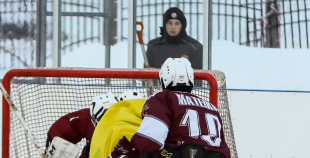 Ar aizraujošiem mačiem noslēdzies Rīgas atklātais skolu čempionāts
