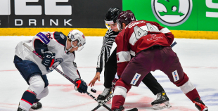 Latvijas hokeja izlase Bratislavas Ziemassvētku turnīru sāk ar uzvaru