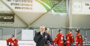 FOTO: Latvijas izlases treniņš pirms došanās uz Dāniju