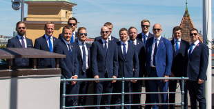 FOTO: Latvijas hokeja izlase viesojās Rīgas pilī pie Valsts prezidenta