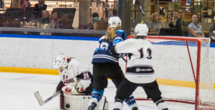 Vakar tika aizvadīta pirmā "Optibet" Baltijas sieviešu hokeja čempionāta spēle starp SHK "Laima" un "L&L Hope"