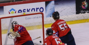 FOTO: "Prizma/IHS" - "Kurbads" 4:10