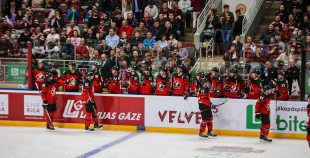 Pēdējā pārbaudes spēlē Latvijas piedzīvo neveiksmi pret zvaigžņoto Kanādu 