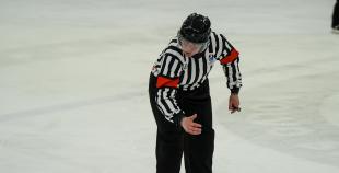 Latvijas sieviešu izlase Pasaules čempionāta atklāšanas mačā piekāpjas Slovākijai