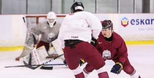 FOTO: Latvijas U-20 hokeja izlases treniņš