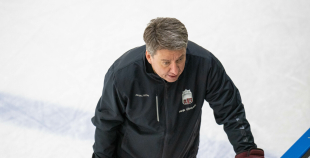 FOTO: Latvijas hokeja izlase gatavojas Pekinas olimpiskajām spēlēm