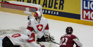 Latvijas izlase lieliski cīnās, taču mača izskaņā piekāpjas Šveicei