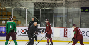 Hārtlija vadībā izlase gatavojas cīņai pret Kanādu