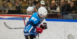 Vakar tika aizvadīta pirmā "Optibet" Baltijas sieviešu hokeja čempionāta spēle starp SHK "Laima" un "L&L Hope"