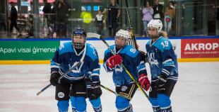 Vakar tika aizvadīta pirmā "Optibet" Baltijas sieviešu hokeja čempionāta spēle starp SHK "Laima" un "L&L Hope"