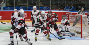 FOTO: U-18 izlases kandidātu savstarpējais mačs 