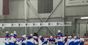 Latvijas sieviešu izlase Pasaules čempionāta atklāšanas mačā piekāpjas Slovākijai