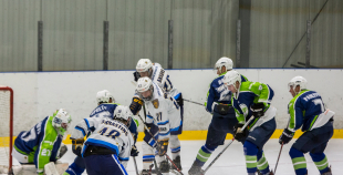 FOTO: "MOGO" ar rezultātu 7:0 sagrauj "Rīga" jaunos hokejistus 