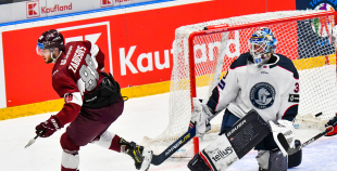 Latvijas hokeja izlase Bratislavas Ziemassvētku turnīru sāk ar uzvaru