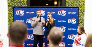 Latvijas izlases hokejisti un treneri tiekas ar līdzjutējiem!