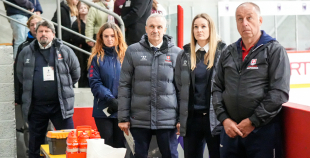 Latvijas sieviešu izlase Pasaules čempionāta atklāšanas mačā piekāpjas Slovākijai